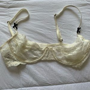 NWT - Gilly Hicks Bralette